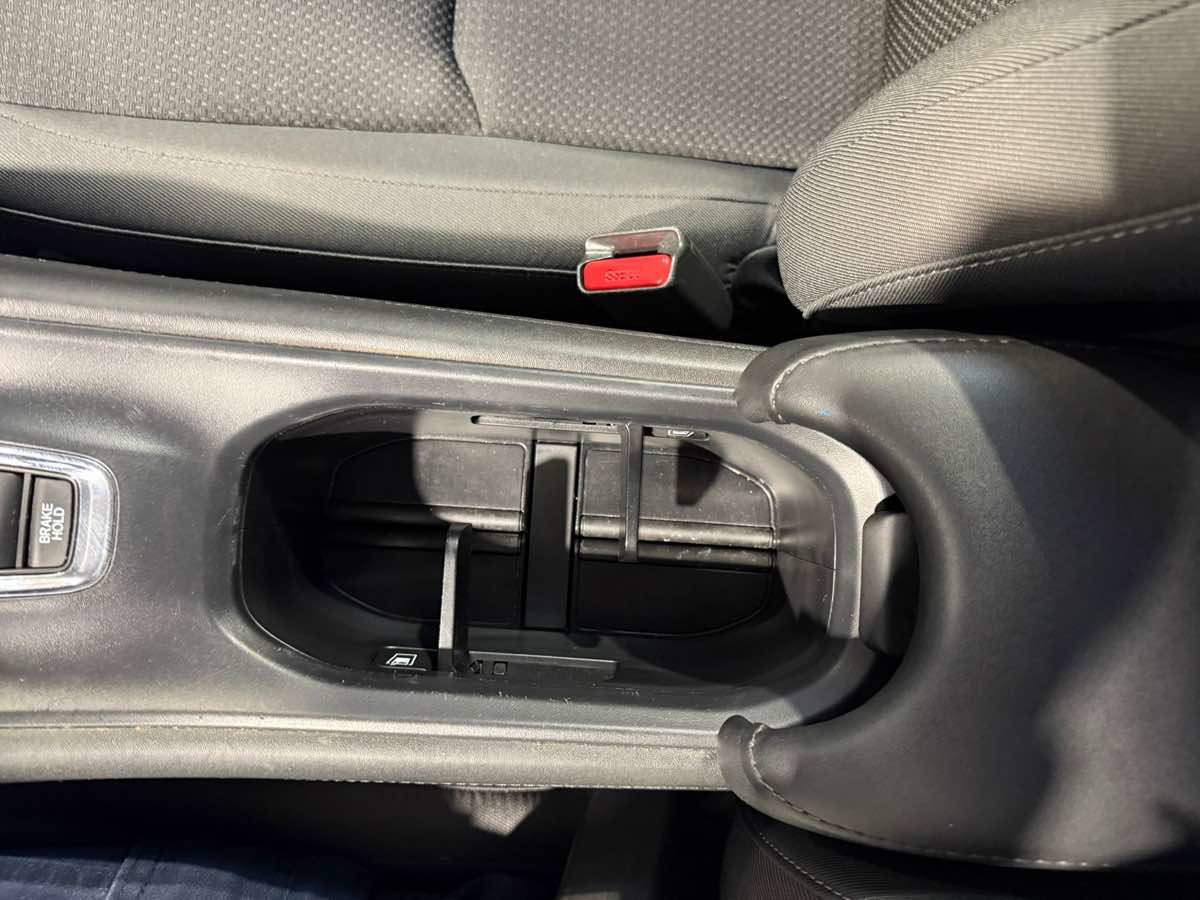 Used 2022 Honda HR-V Sport image 25