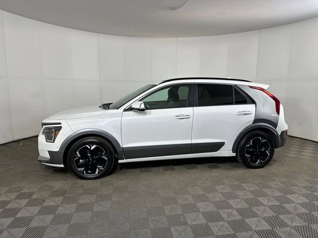 Used 2024 Kia Niro Wave w/ Wave Preserve Package image 6