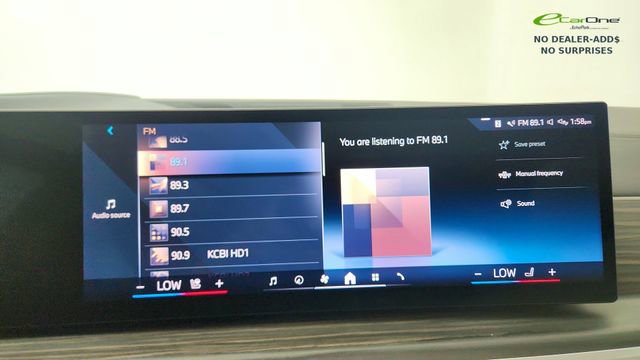 Used 2024 BMW X7 xDrive40i w/ Parking Assistance Package AWD/4WD image 54