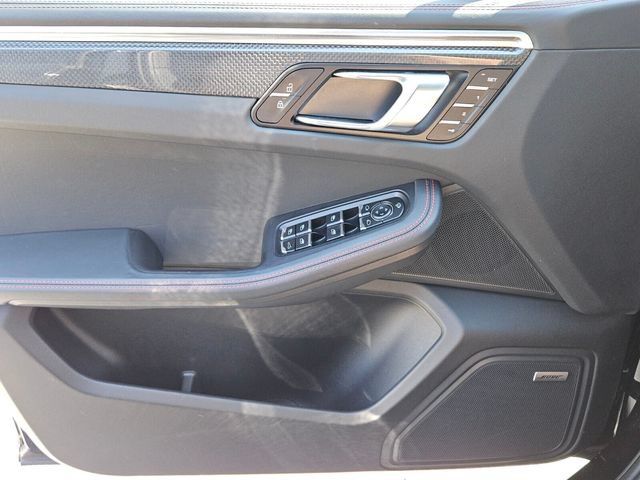 Used 2022 Porsche Macan GTS AWD/4WD image 18