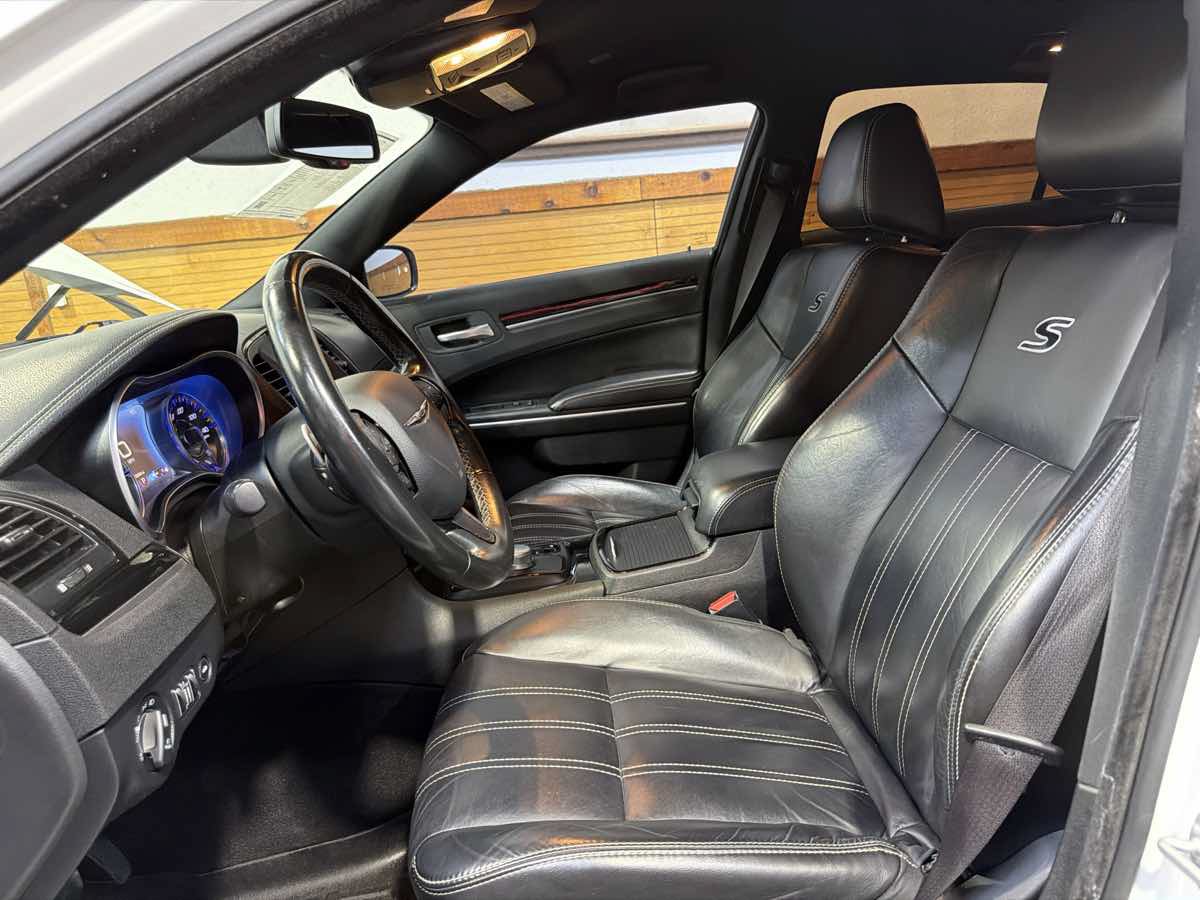 Used 2021 Chrysler 300 S RWD image 16