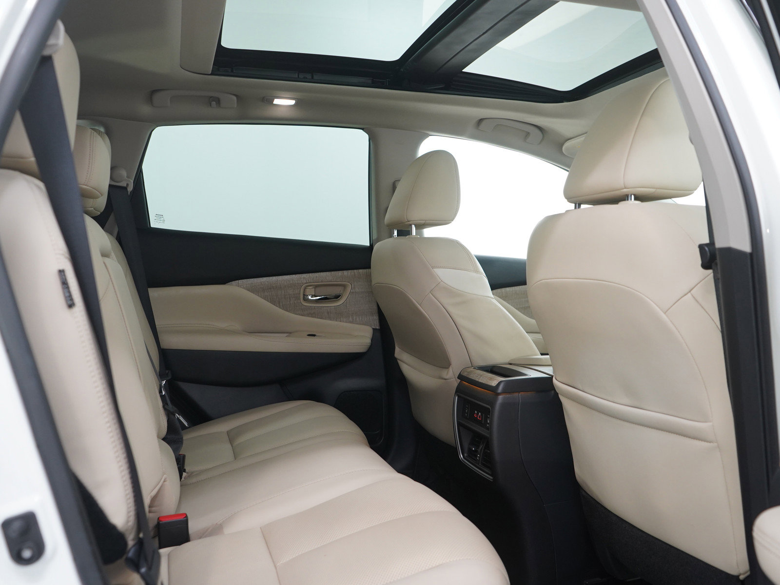 Used 2020 Nissan Murano SL w/ Moonroof Package AWD/4WD image 14