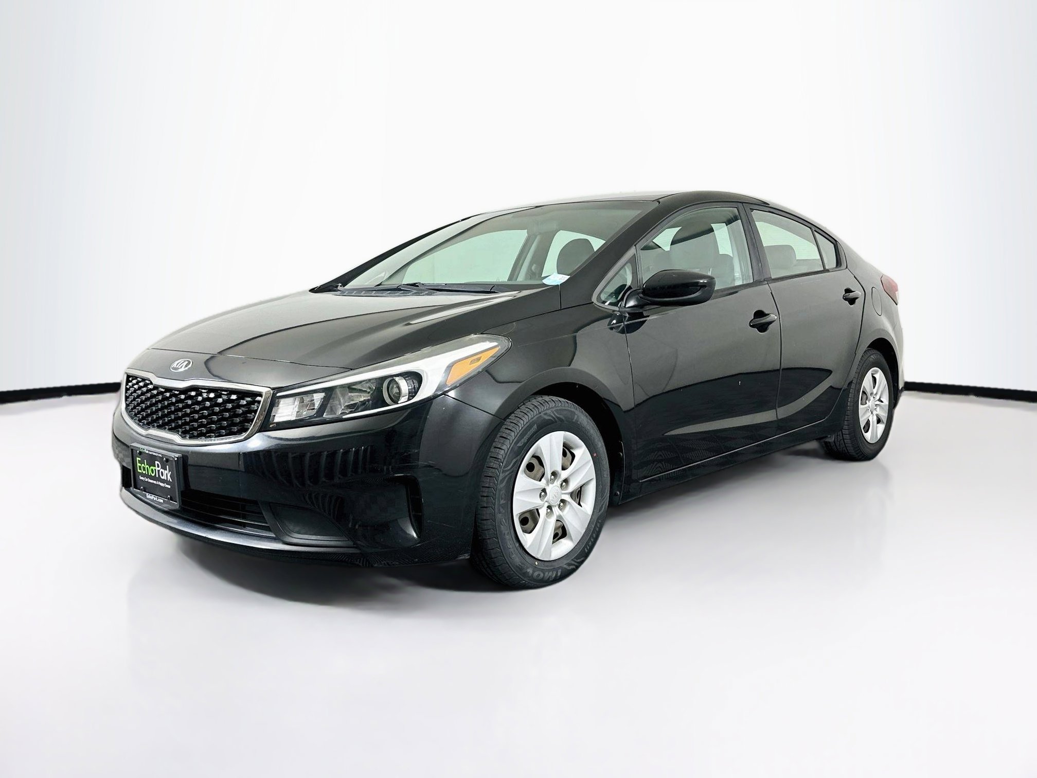 Used 2017 Kia Forte LX FWD image 3