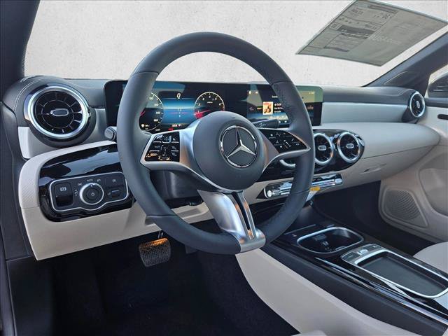 Used 2026 Mercedes-Benz CLA 250 image 3