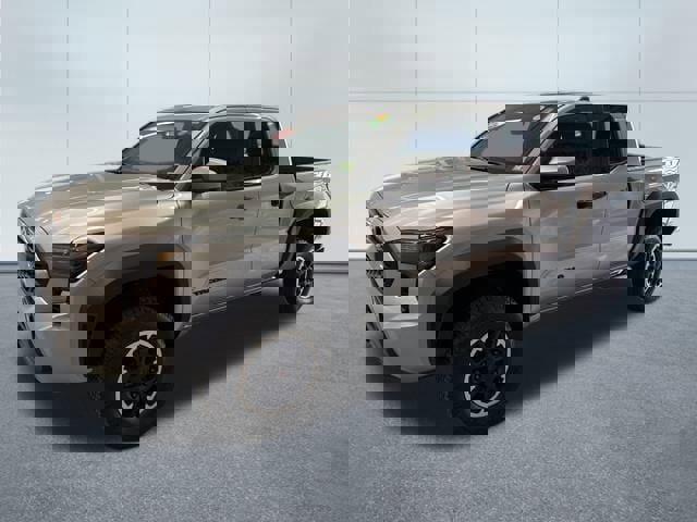 Used 2024 Toyota Tacoma TRD Off-Road image 2