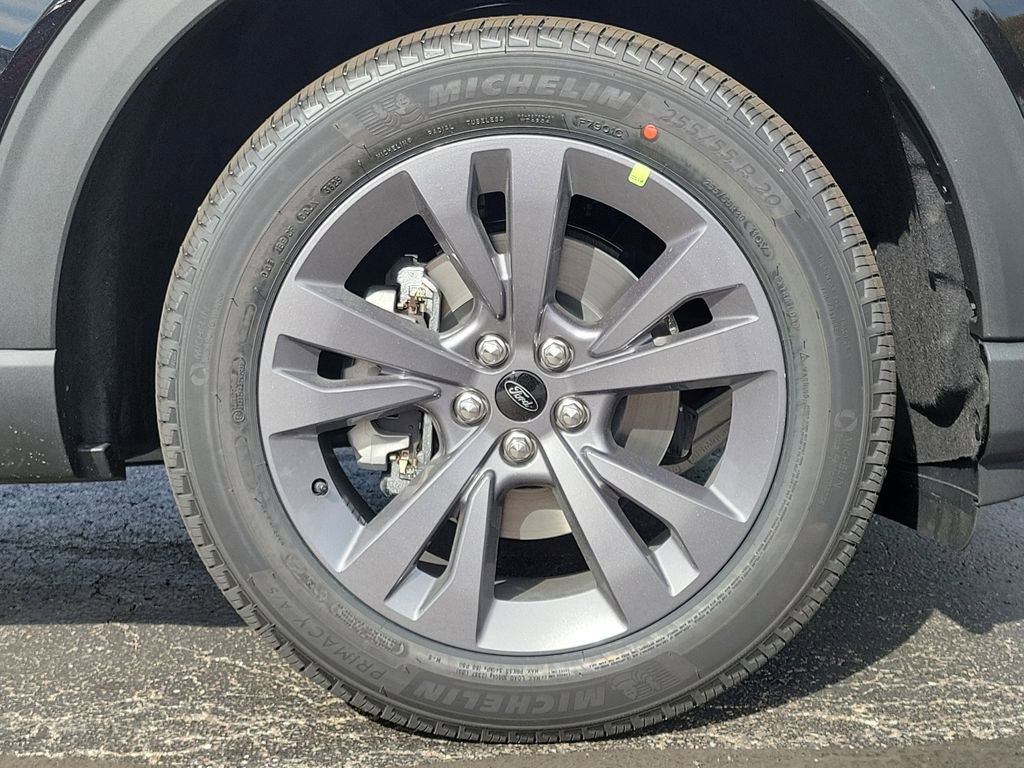 New 2026 Ford Explorer Active w/ Active Comfort Package image 9