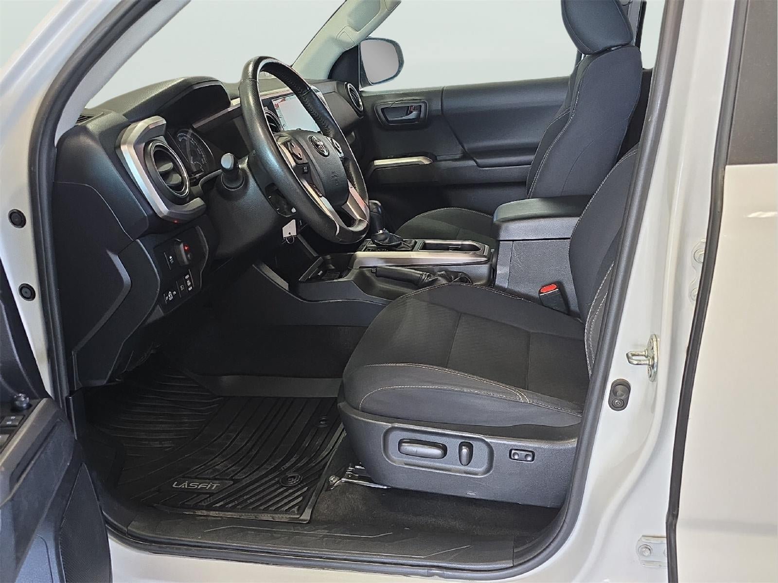 Used 2021 Toyota Tacoma SR5 w/ Trail Edition AWD/4WD image 8