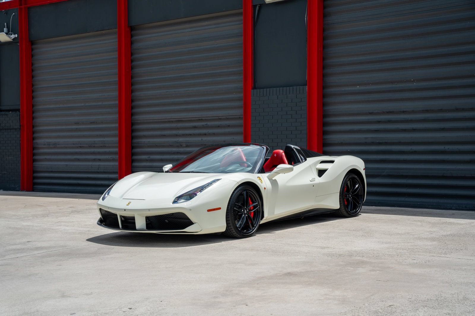 Used 2018 Ferrari 488 Spider RWD video 1