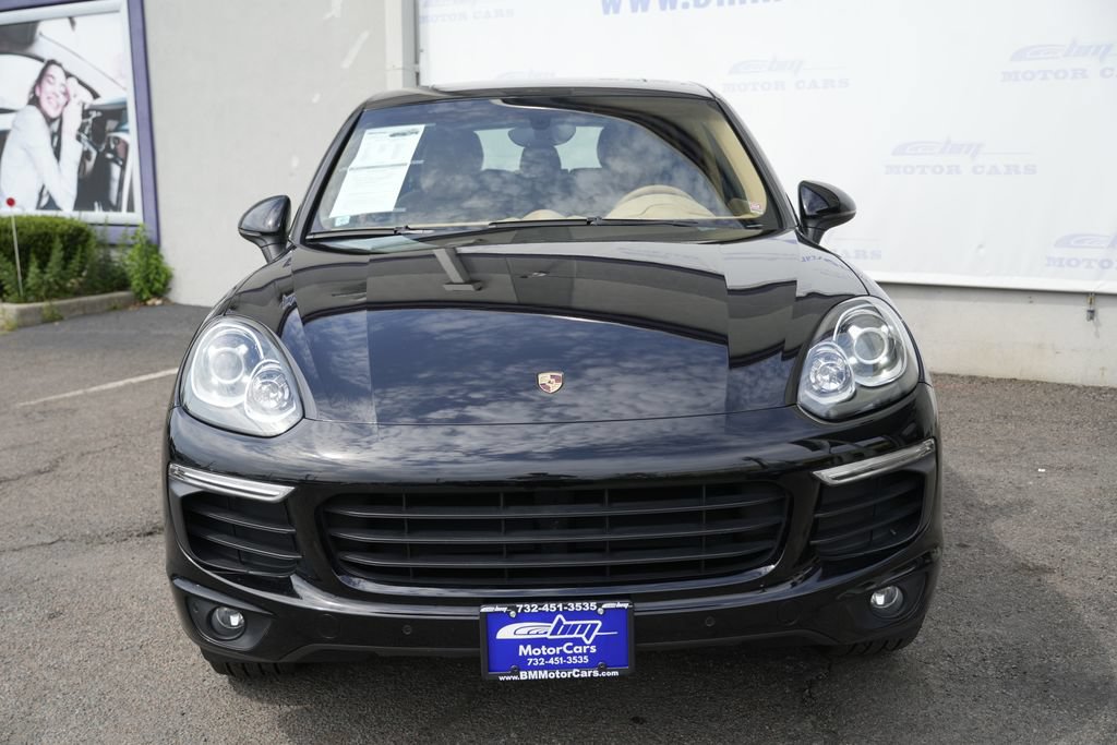 Used 2016 Porsche Cayenne AWD/4WD image 5