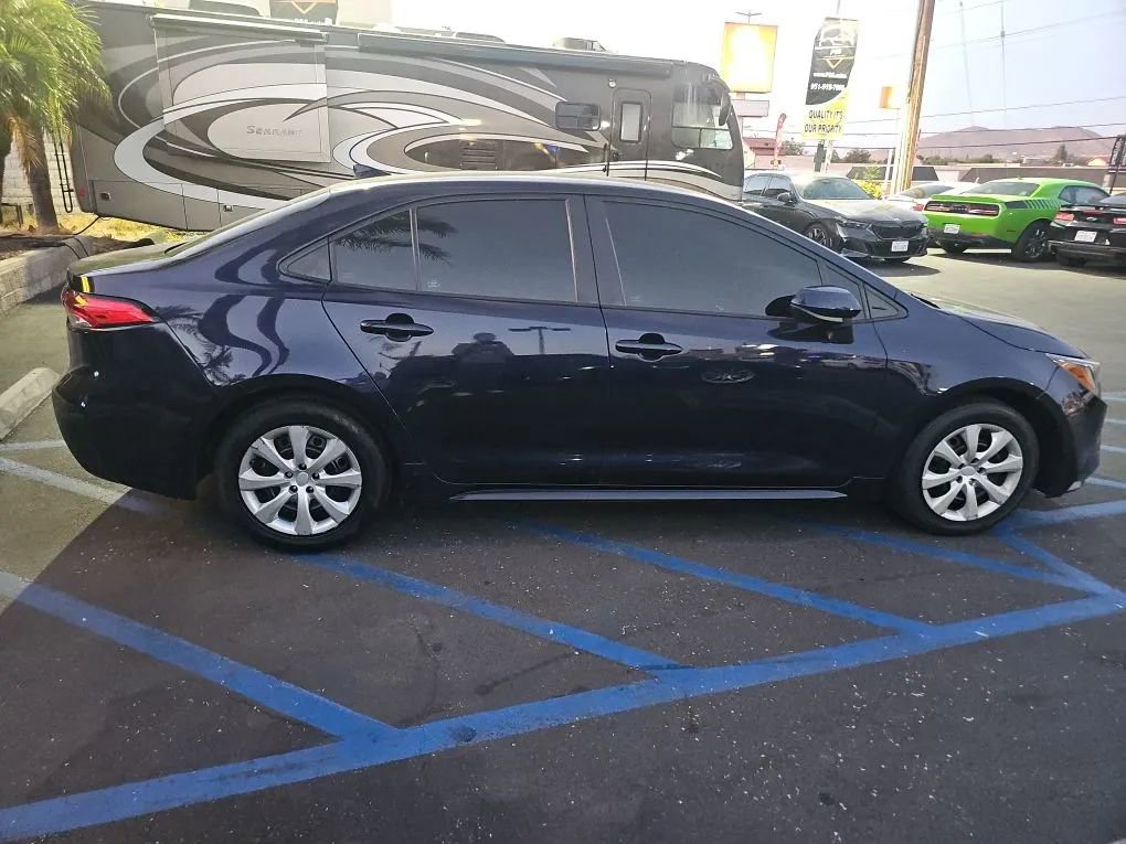 Used 2021 Toyota Corolla LE image 7