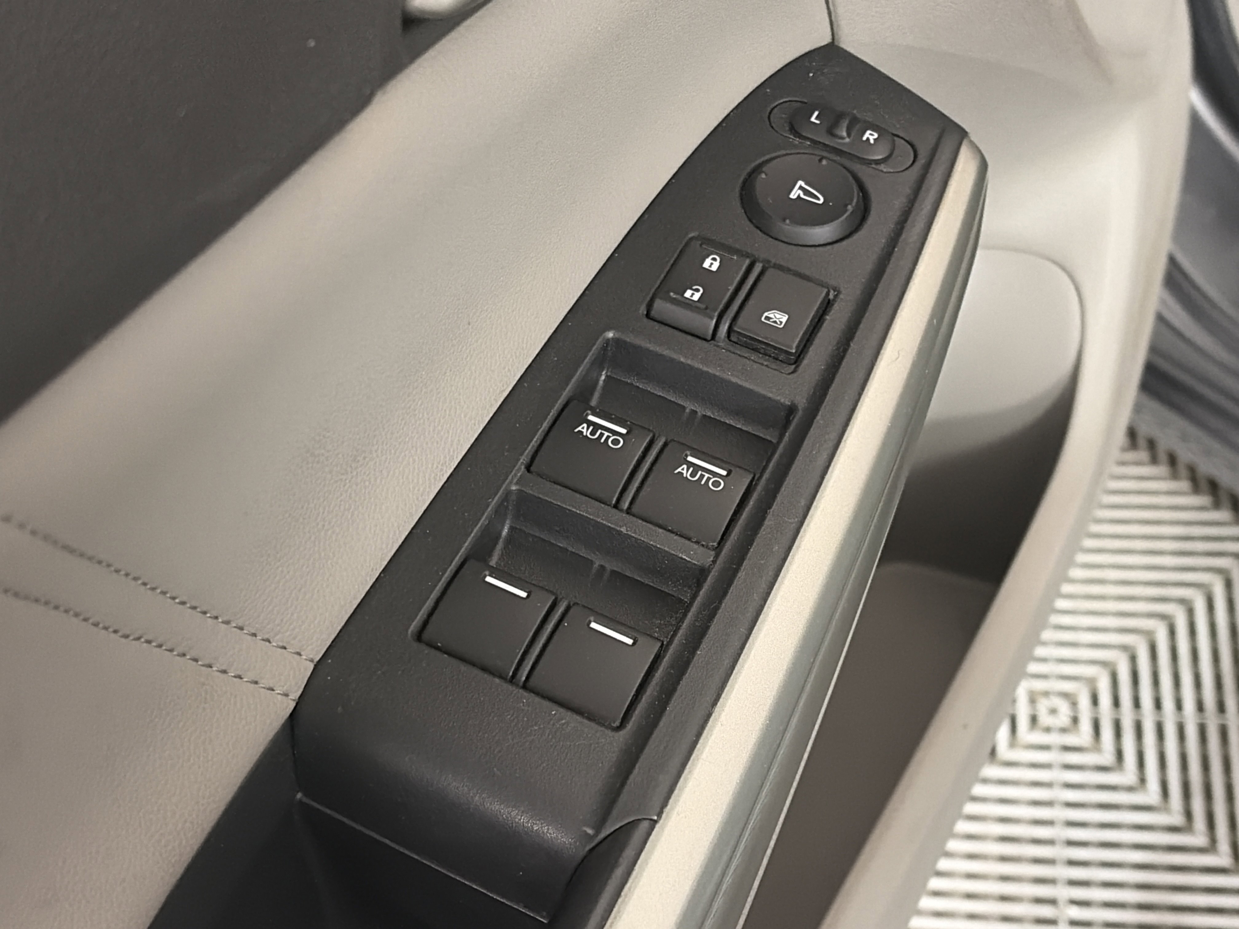 Used 2008 Honda Accord EX-L image 13