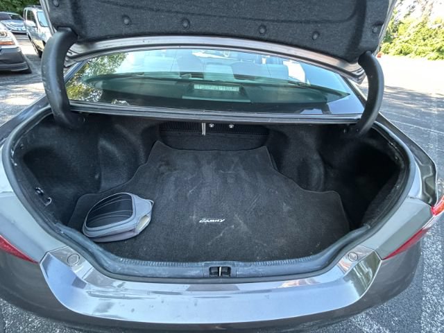 Used 2016 Toyota Camry LE FWD image 30