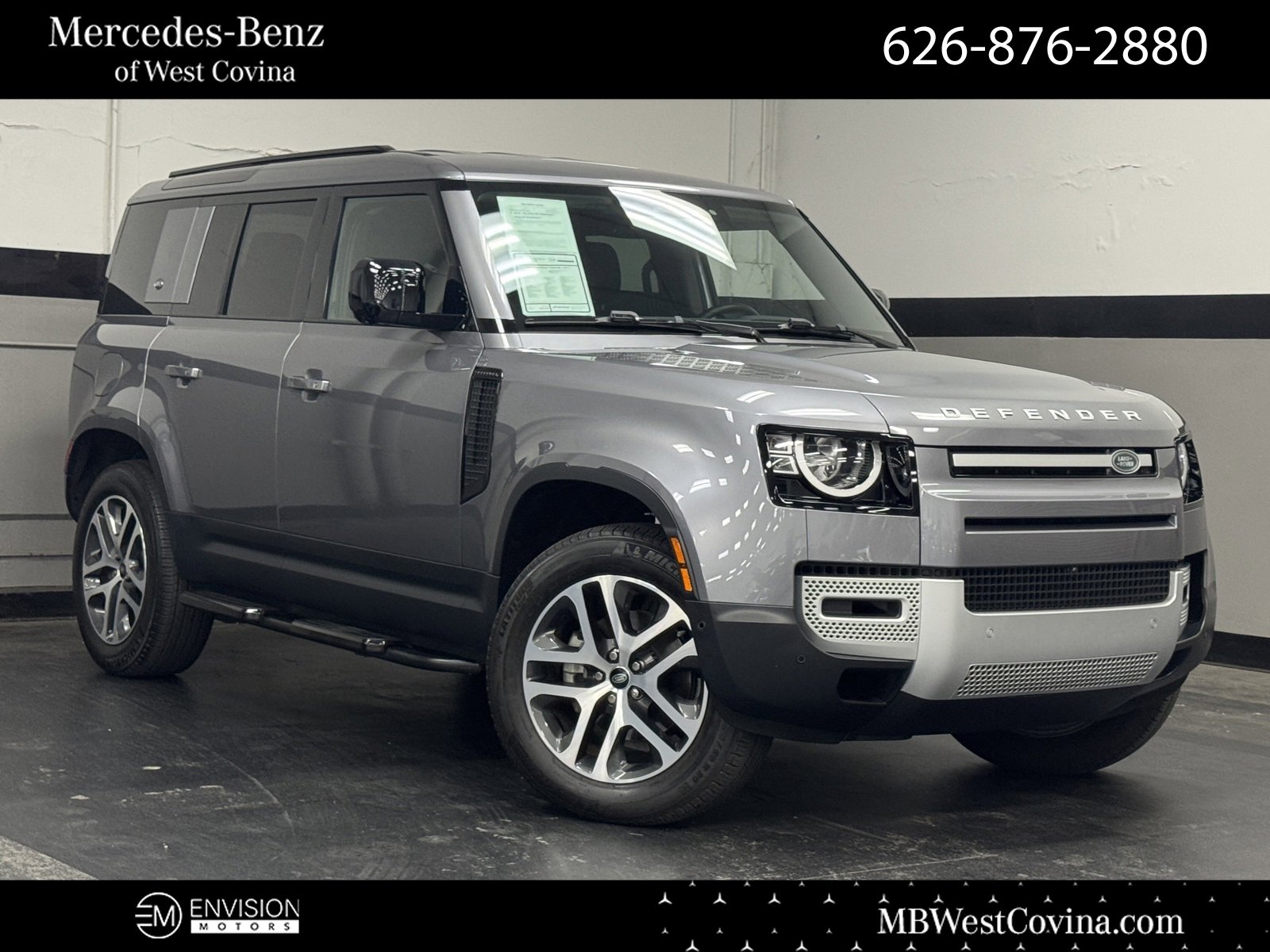 Used 2023 Land Rover Defender 110 S image 1