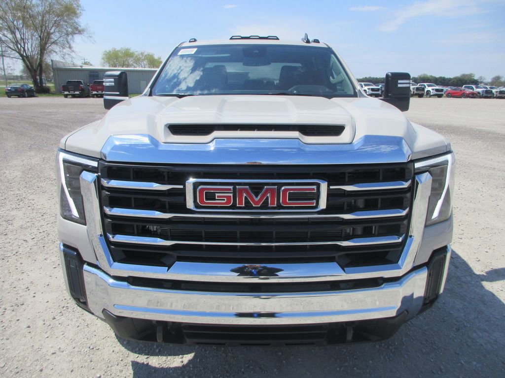 New 2026 GMC Sierra 2500 SLE image 12