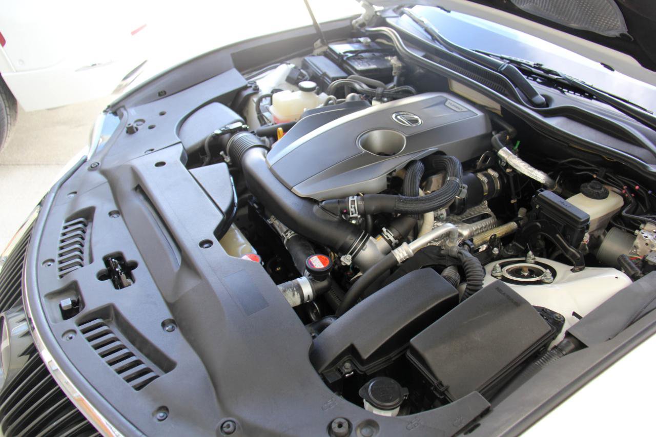 Used 2016 Lexus RC 200t image 30