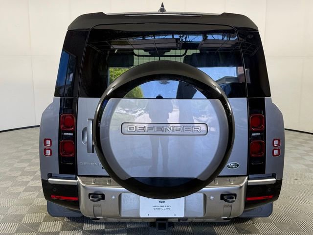 Used 2023 Land Rover Defender 130 SE AWD/4WD image 7