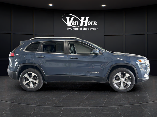 Used 2019 Jeep Cherokee Limited AWD/4WD image 8