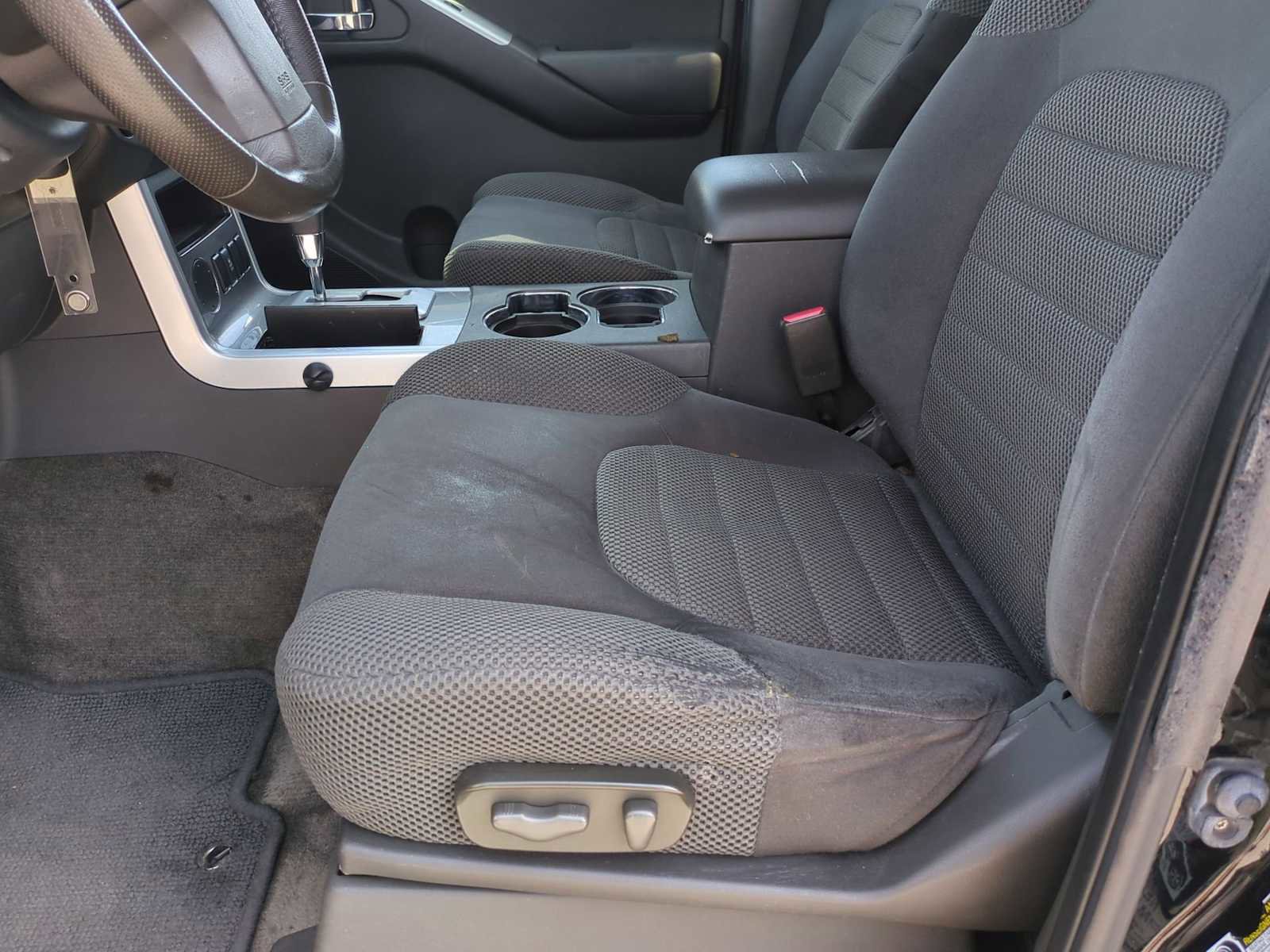 Used 2012 Nissan Pathfinder SV image 17