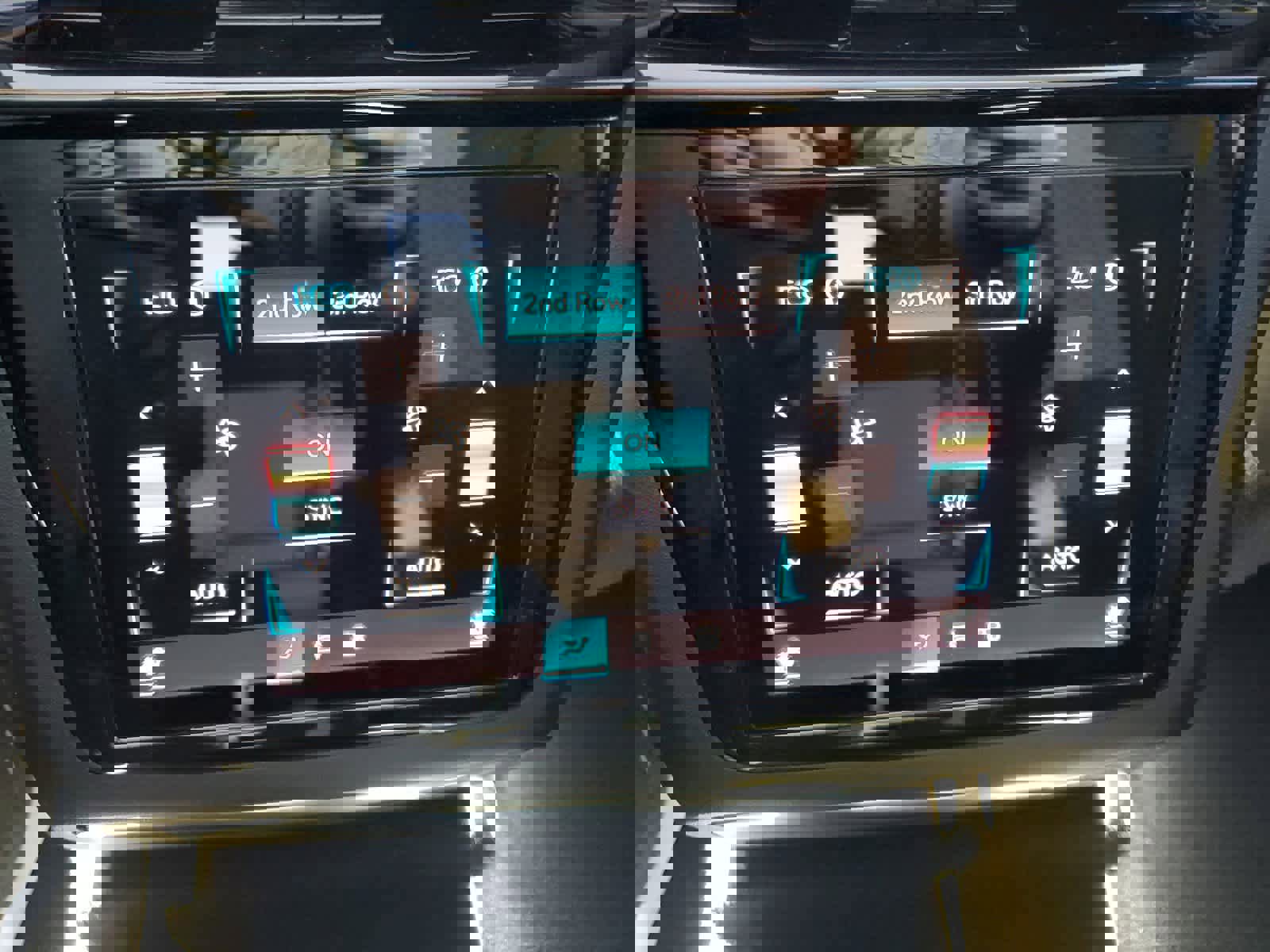 New 2025 Cadillac Escalade IQ Luxury 1 w/ LPO, Radiant Package image 15