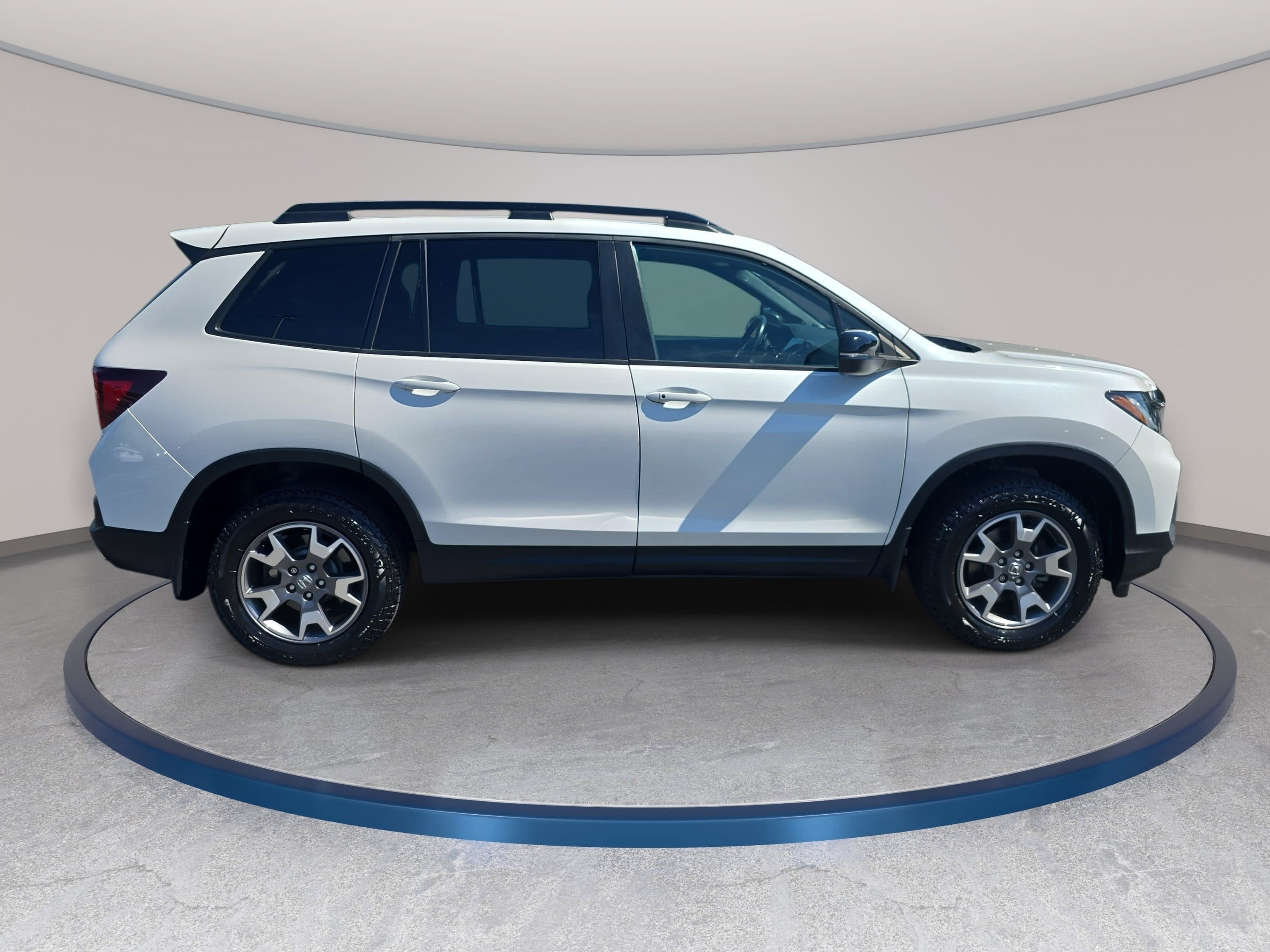 Certified 2023 Honda Passport TrailSport image 4