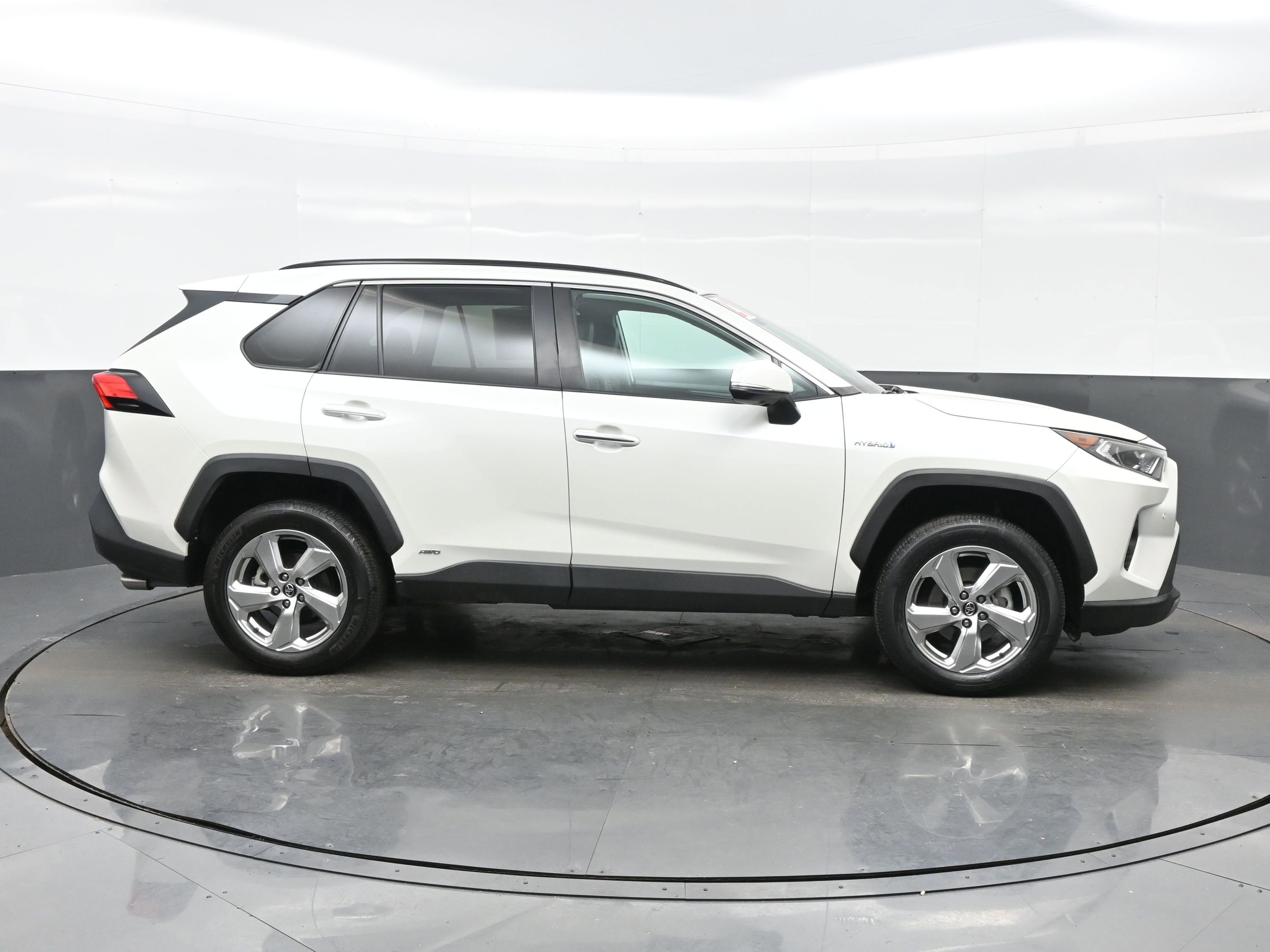 Used 2021 Toyota RAV4 Limited image 7