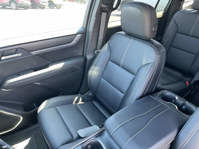 Used 2026 GMC Acadia Elevation w/ Black Edition FWD image 25