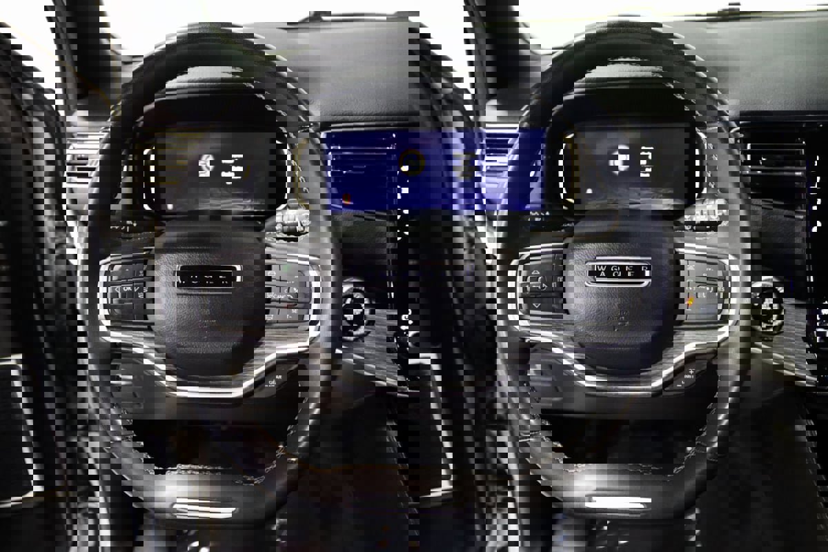 Used 2024 Jeep Wagoneer L Series II w/ Flexible Seating Group image 40