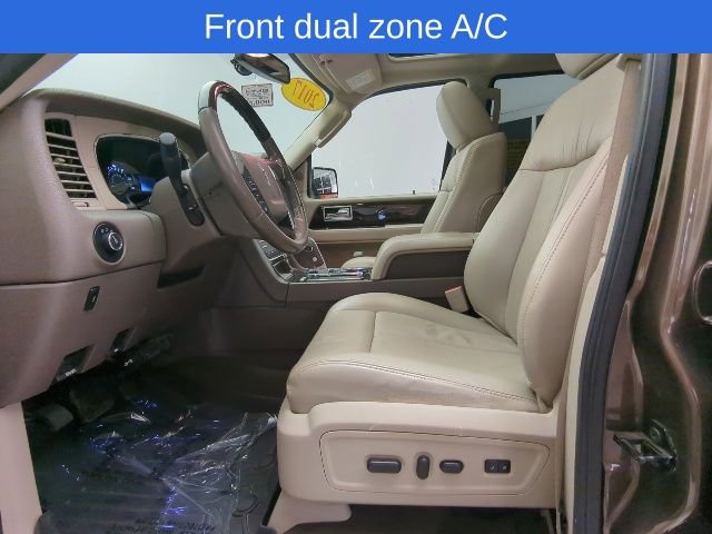 Used 2017 Lincoln Navigator Select AWD/4WD image 12