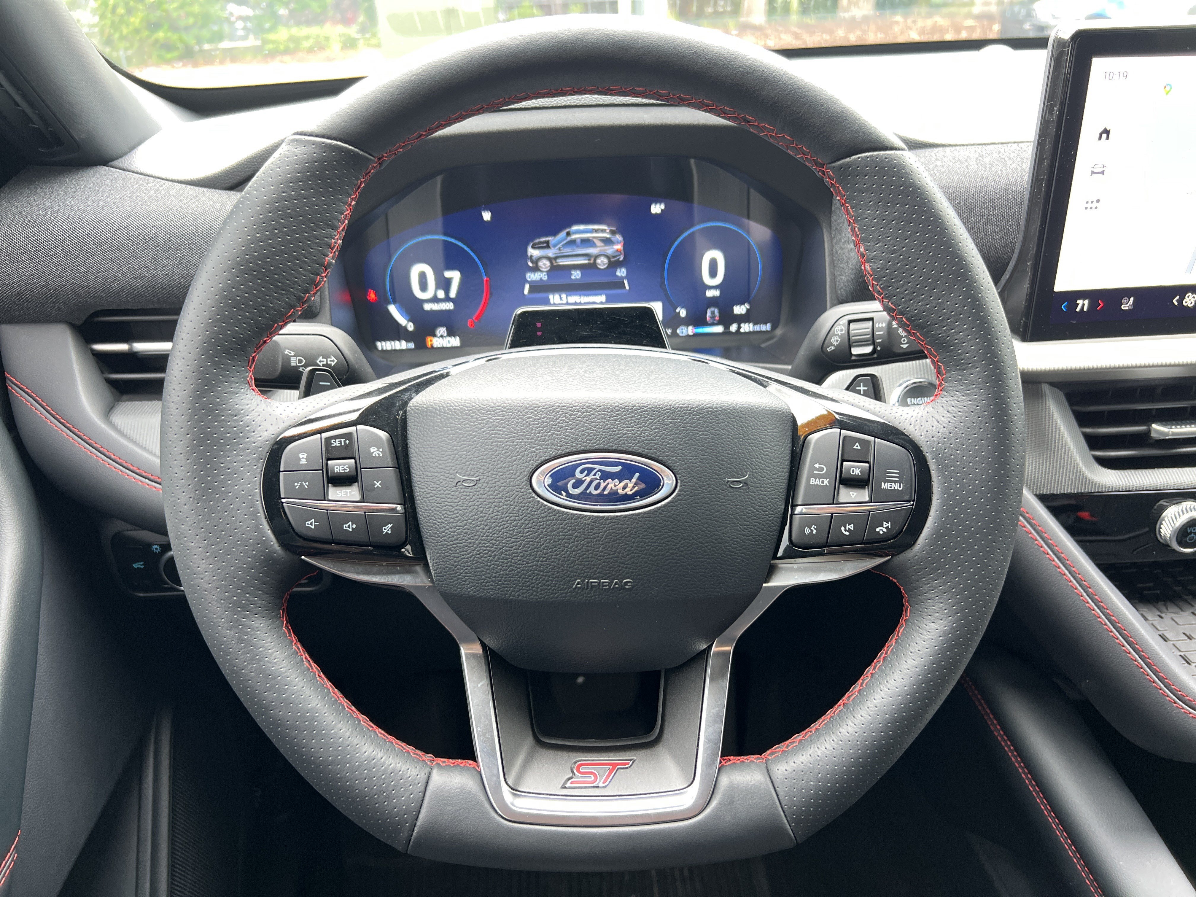 Used 2025 Ford Explorer ST w/ Sun And Sound Package RWD image 18