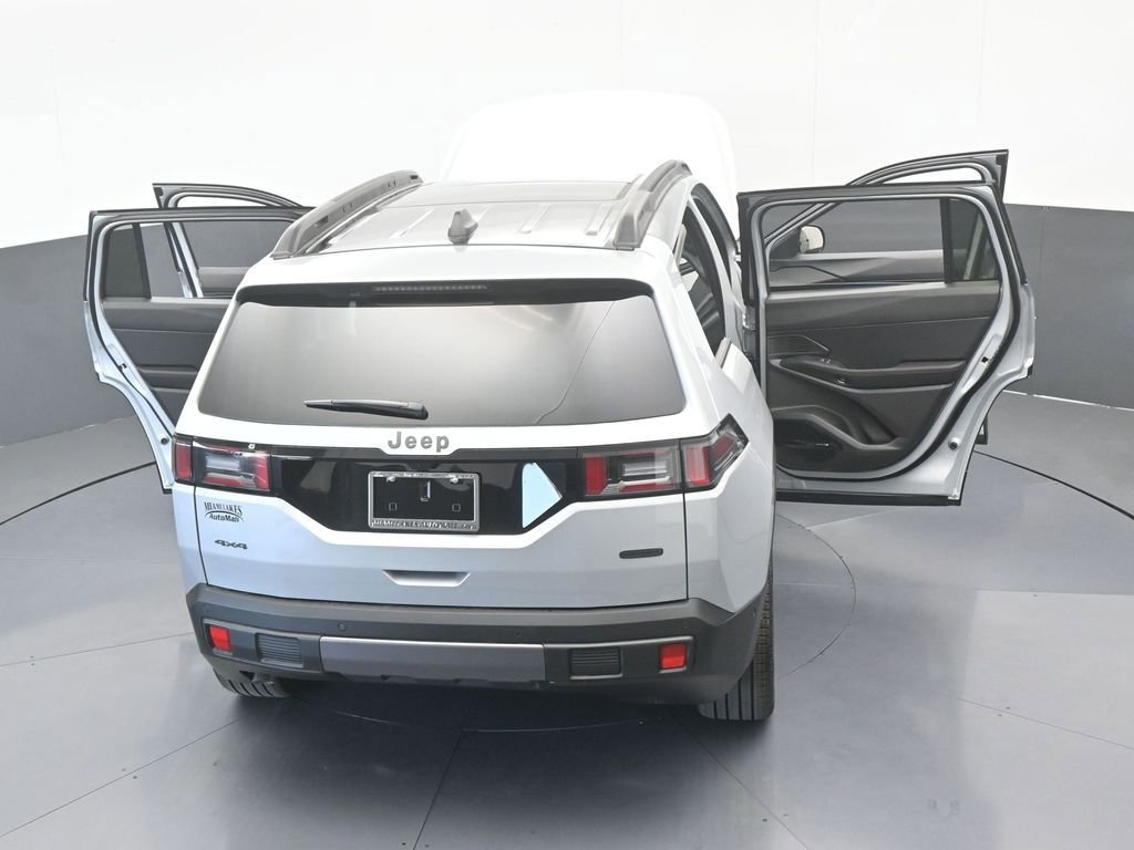 New 2026 Jeep Cherokee Overland image 67