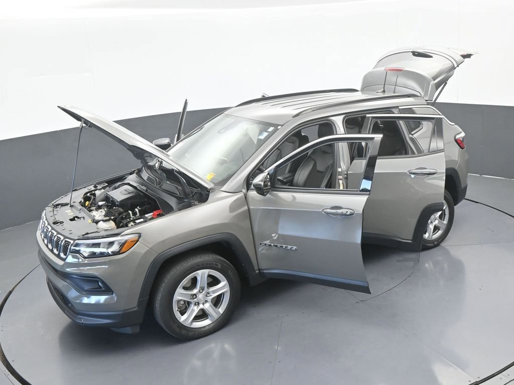 Used 2023 Jeep Compass Latitude AWD/4WD image 60