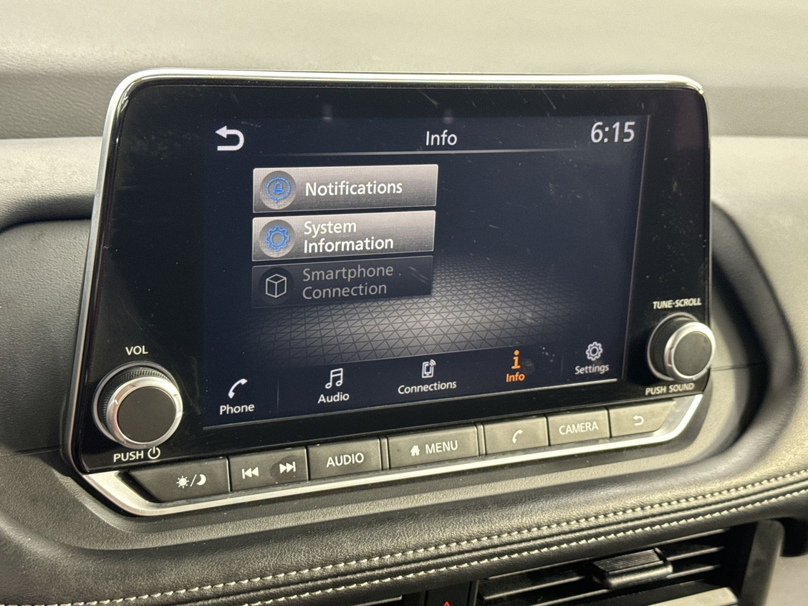 Used 2024 Nissan Rogue S image 24