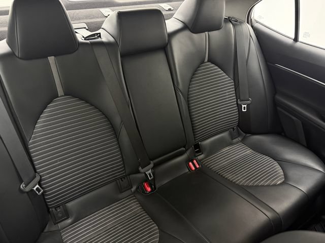 Used 2022 Toyota Camry SE FWD image 34
