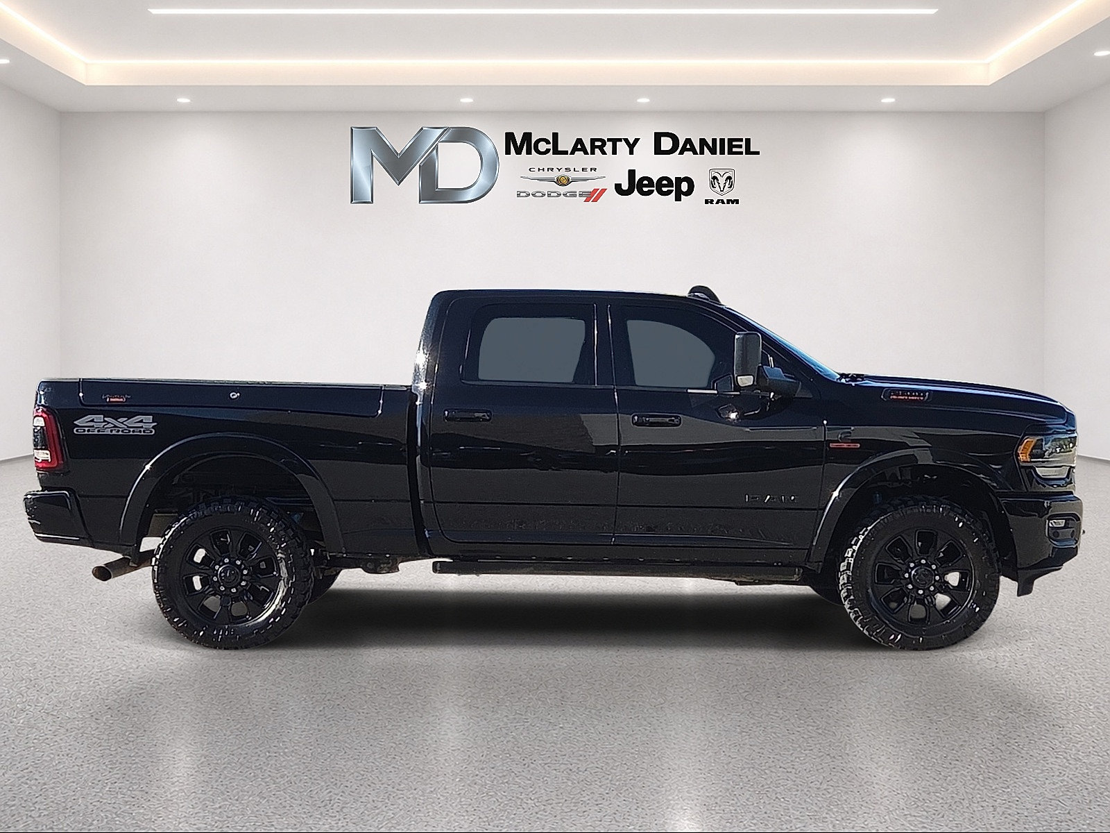 Used 2020 RAM 2500 Limited AWD/4WD image 6