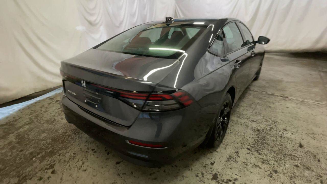 Certified 2025 Honda Accord SE image 8