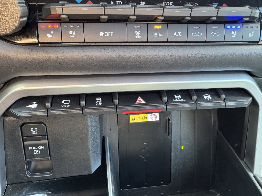 Used 2023 Toyota Tundra Platinum w/ Advanced Package image 22