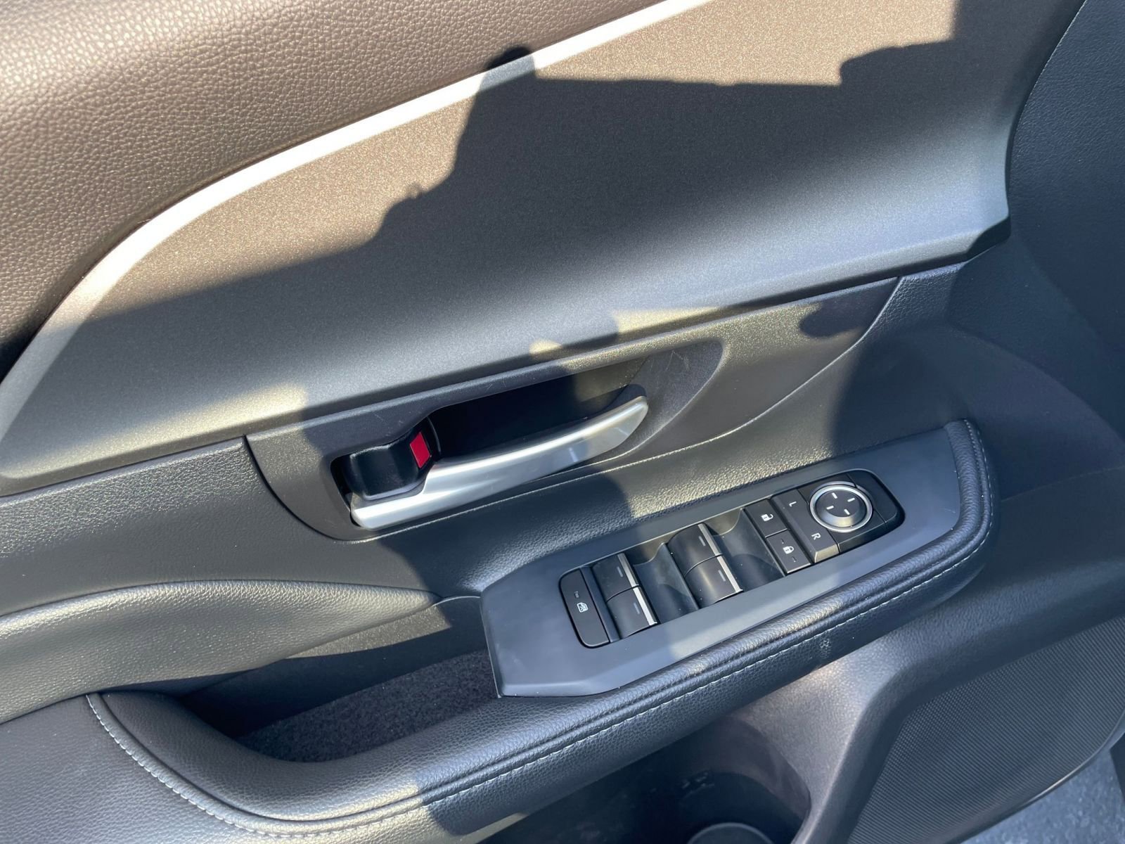 Used 2025 Toyota Grand Highlander FWD image 18