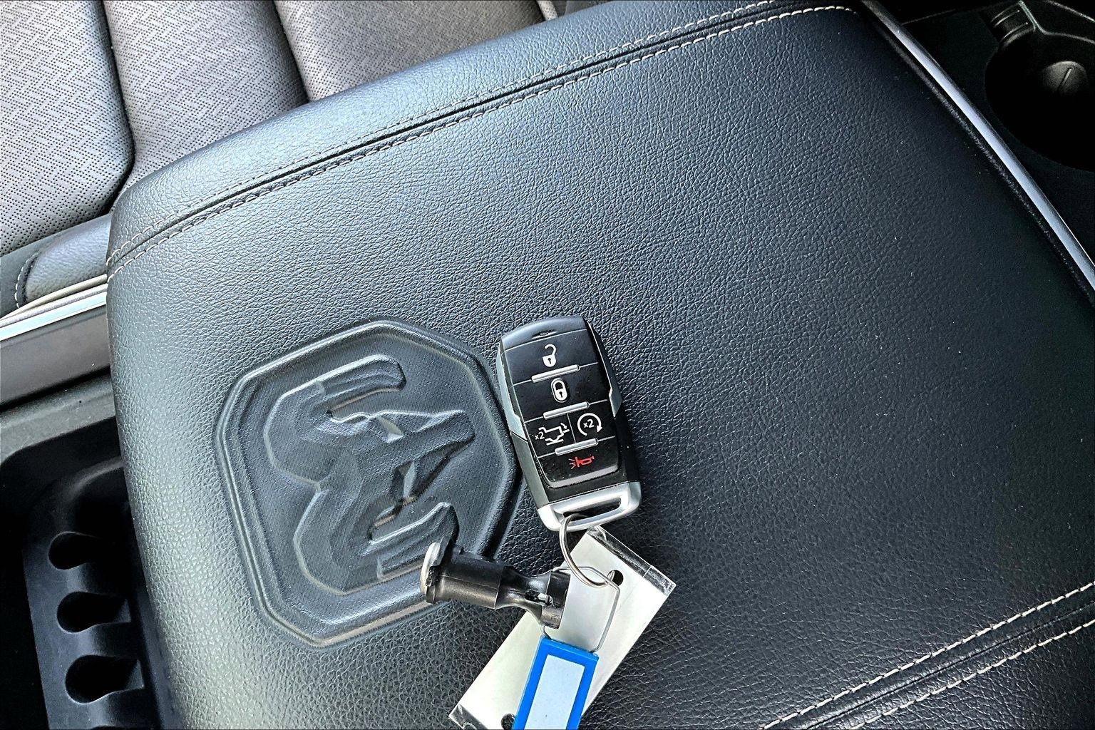 Used 2020 RAM 1500 Laramie w/ Sport Appearance Package image 36