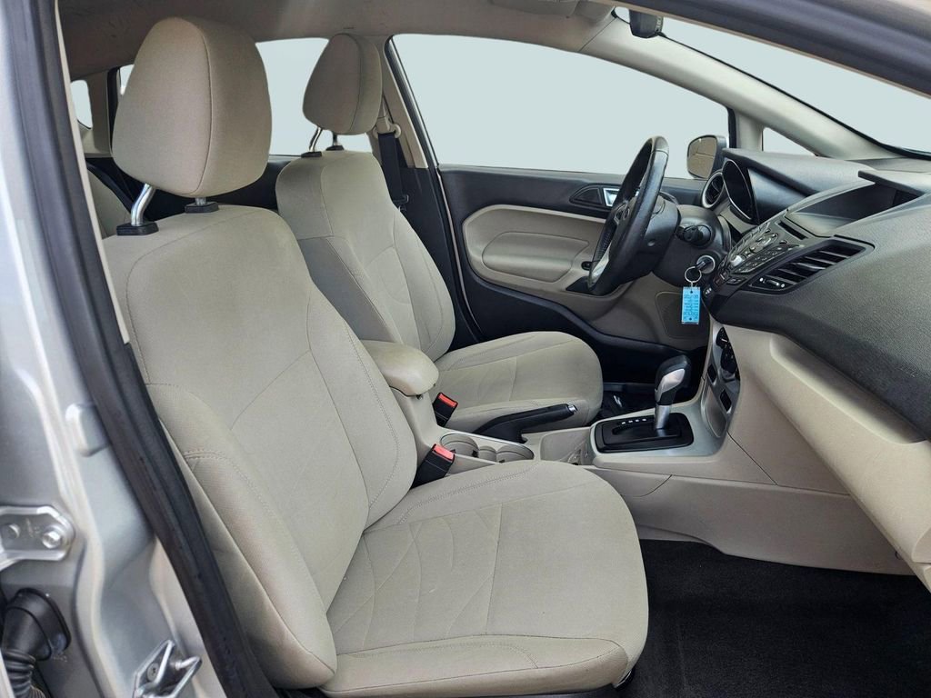 Used 2016 Ford Fiesta SE FWD image 28