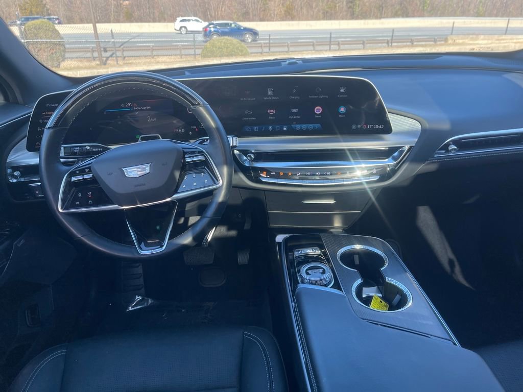 Certified 2024 Cadillac Lyriq Luxury w/ LPO, Floor Liner Package image 15