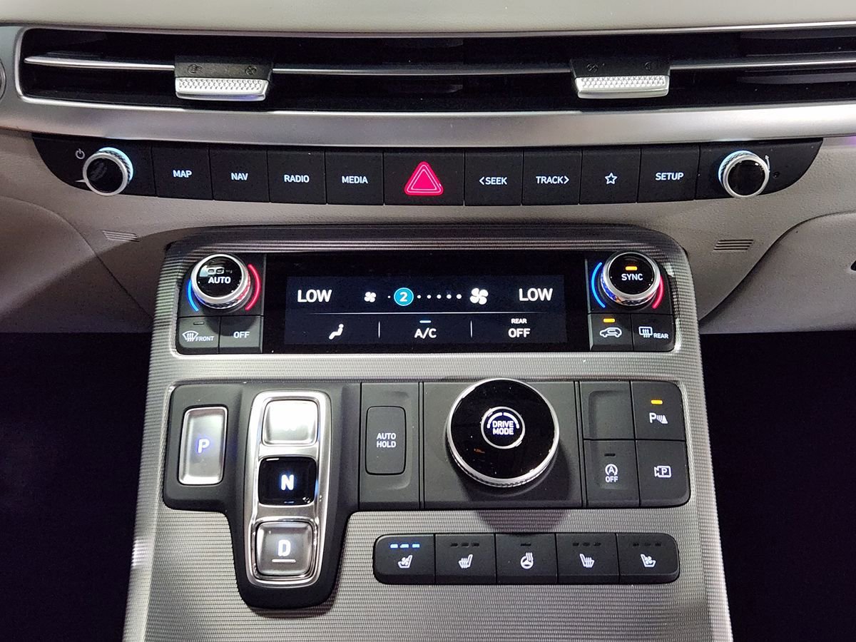 Used 2025 Hyundai Palisade Calligraphy FWD image 39