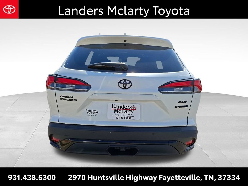 Used 2024 Toyota Corolla Cross AWD Hybrid w/ Convenience Package image 4