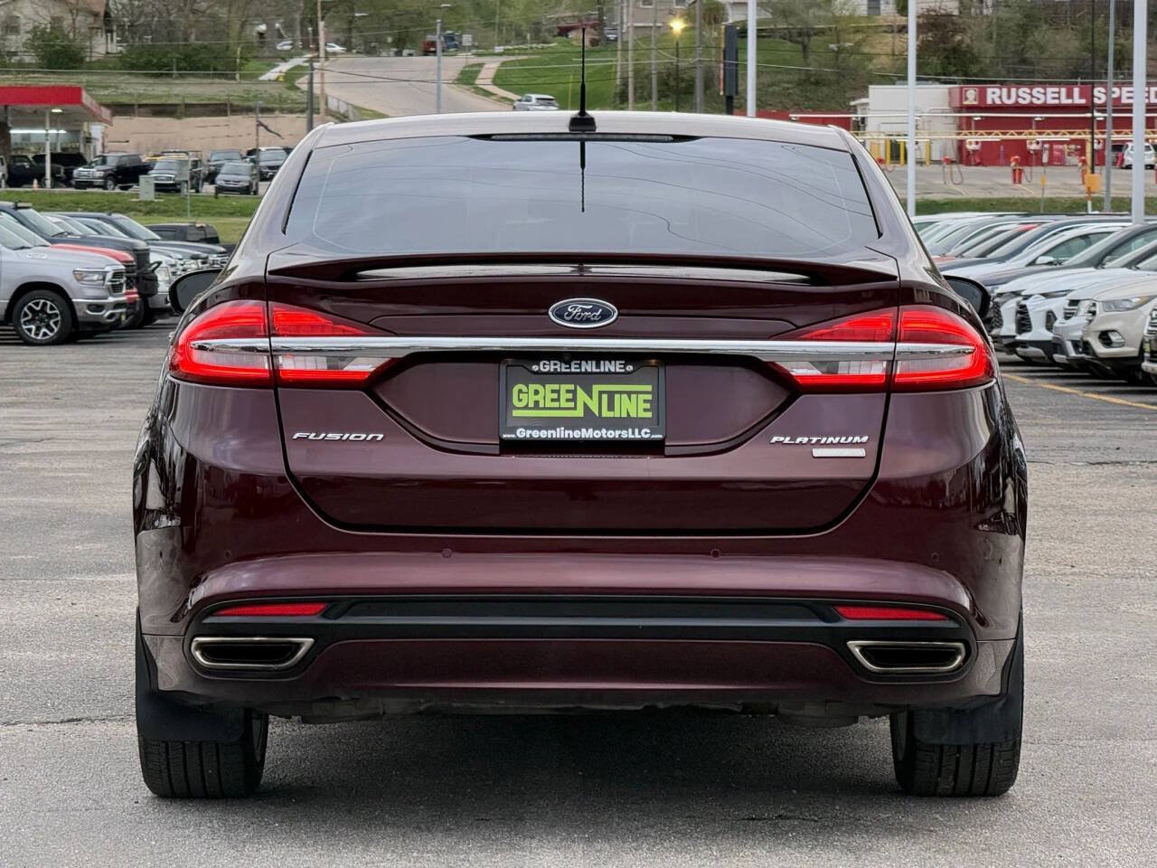 Used 2017 Ford Fusion Platinum FWD image 4