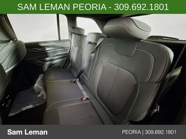 New 2025 Jeep Grand Cherokee Laredo image 23