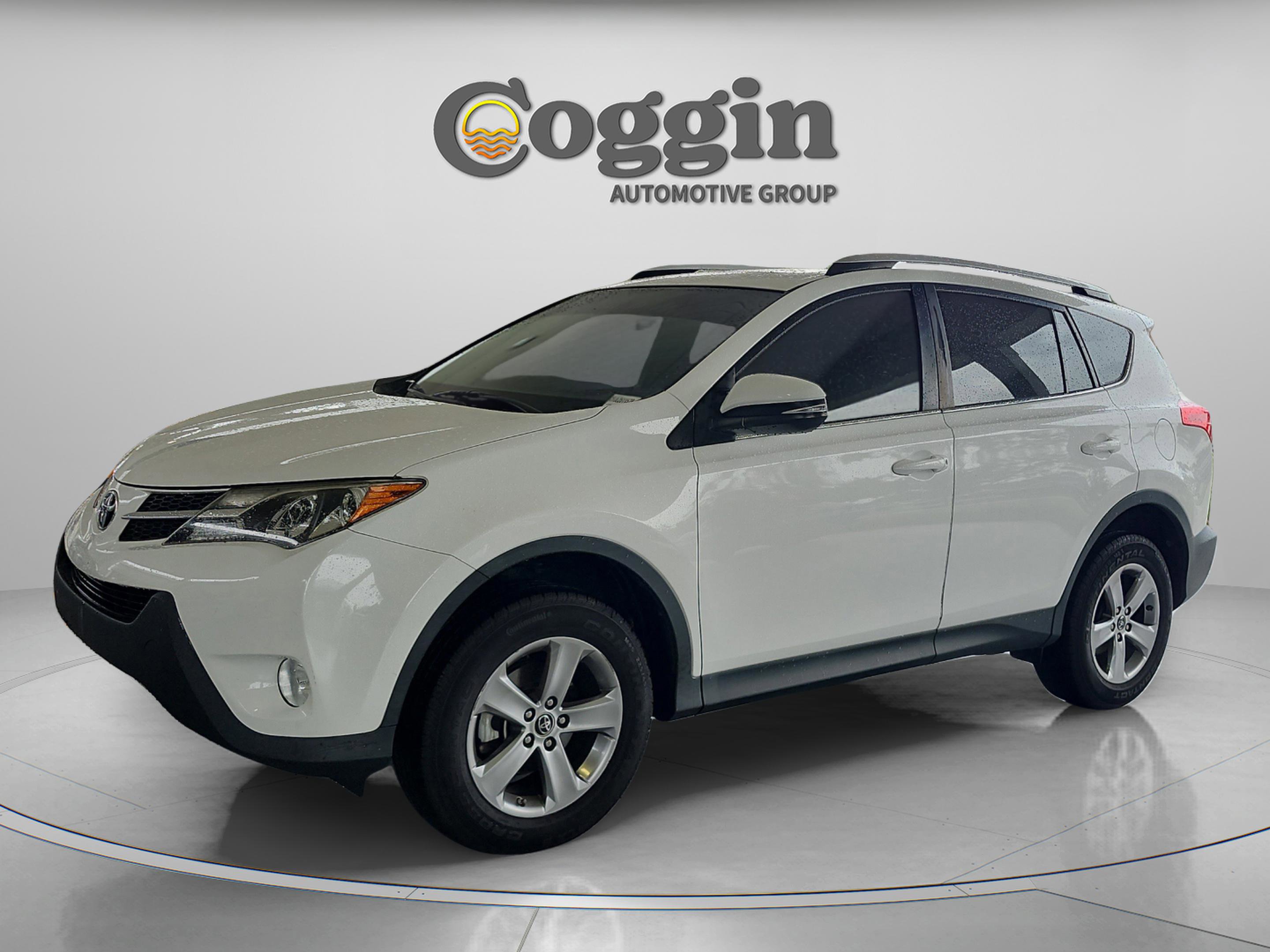 Used 2015 Toyota RAV4 XLE FWD image 1