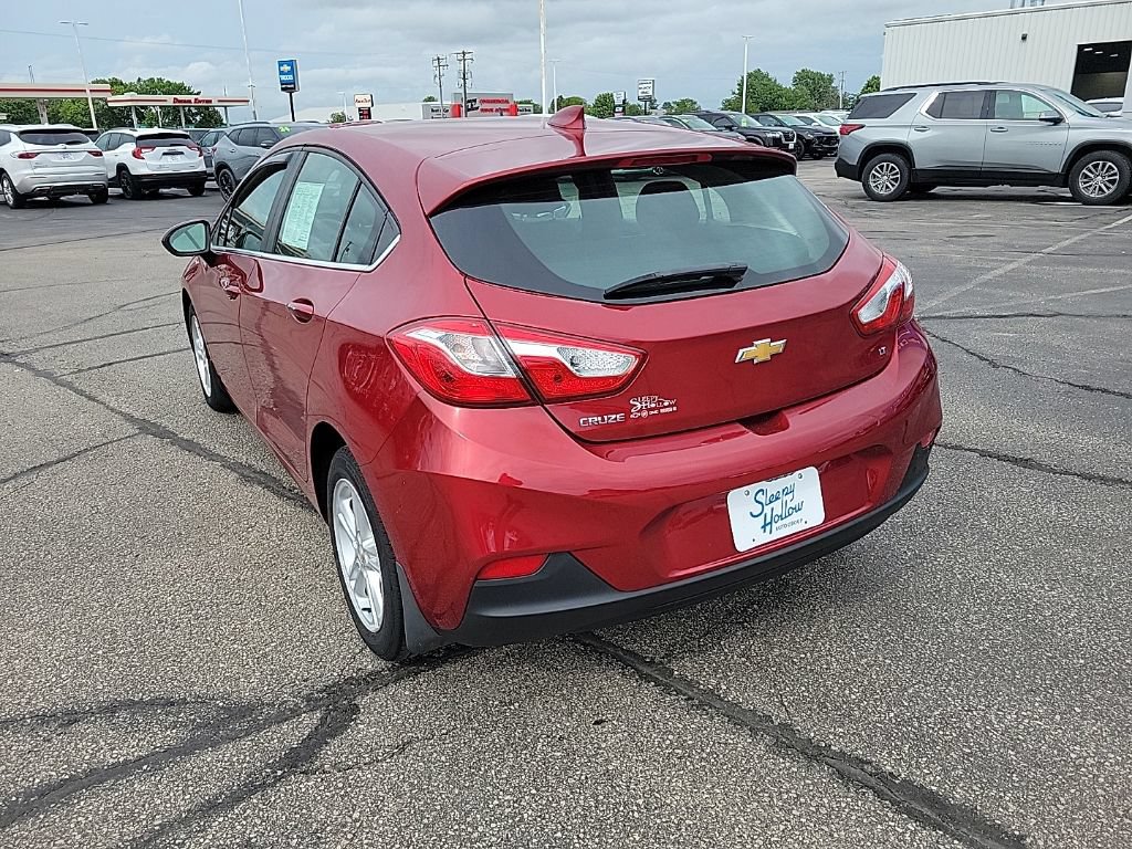 Used 2018 Chevrolet Cruze LT w/ Convenience Package FWD image 7