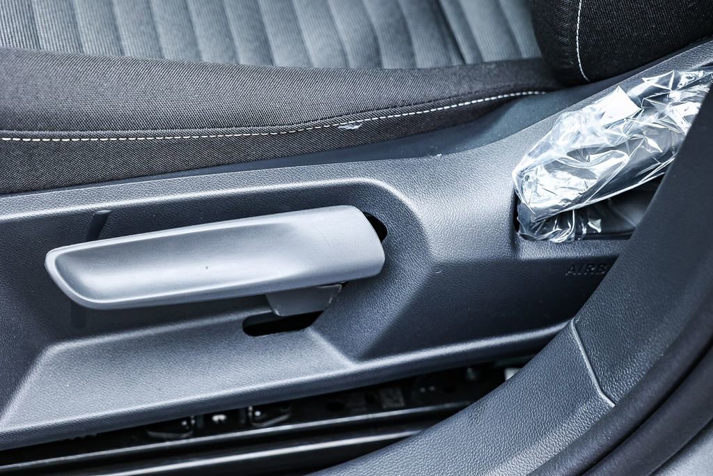 New 2026 Volkswagen Jetta S image 32