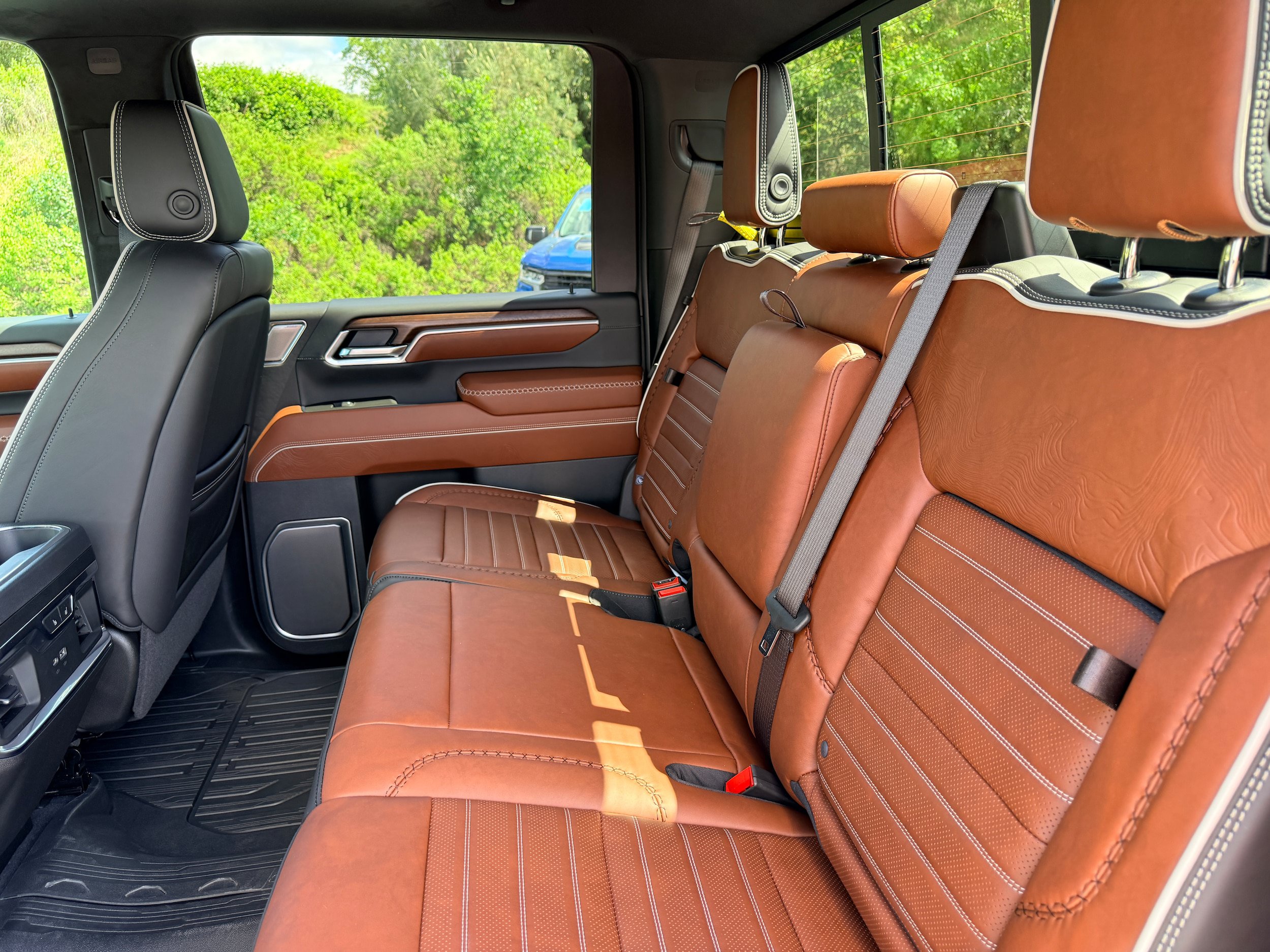 New 2026 GMC Sierra 2500 Denali Ultimate w/ Max Trailering Package AWD/4WD image 8