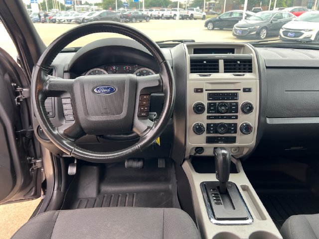 Used 2010 Ford Escape XLT AWD/4WD image 18