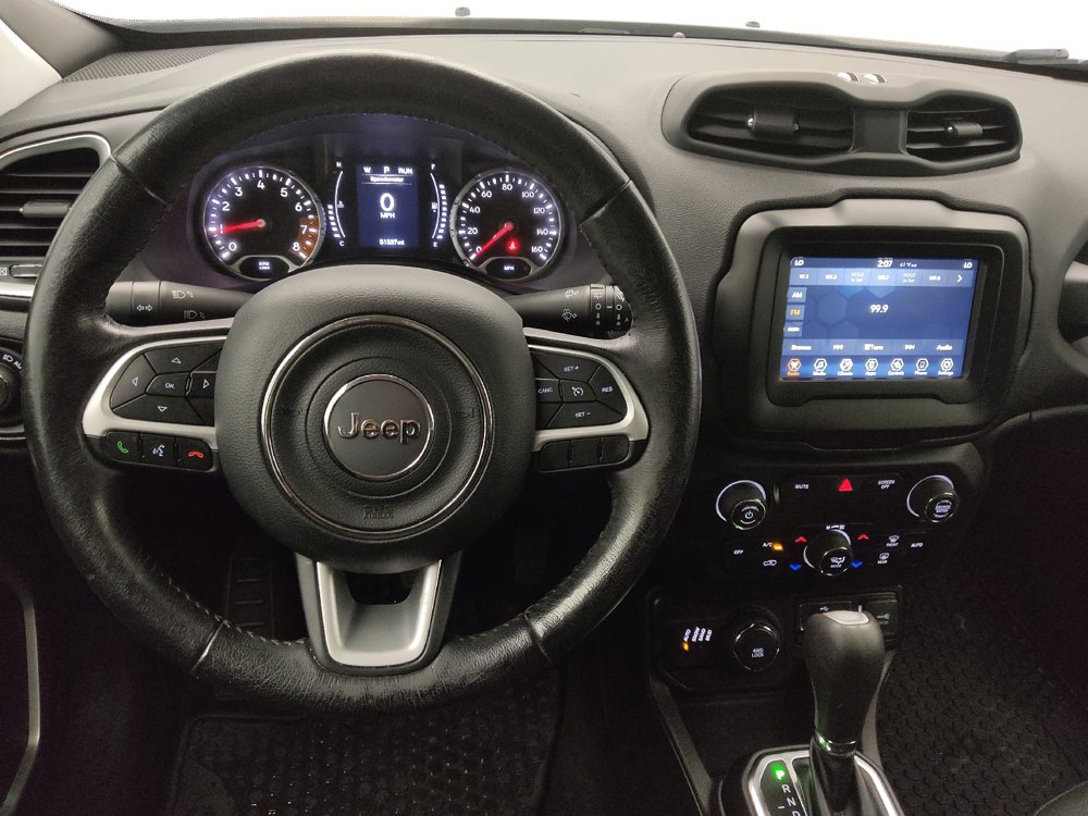 Used 2020 Jeep Renegade Latitude w/ Cold Weather Group AWD/4WD image 22